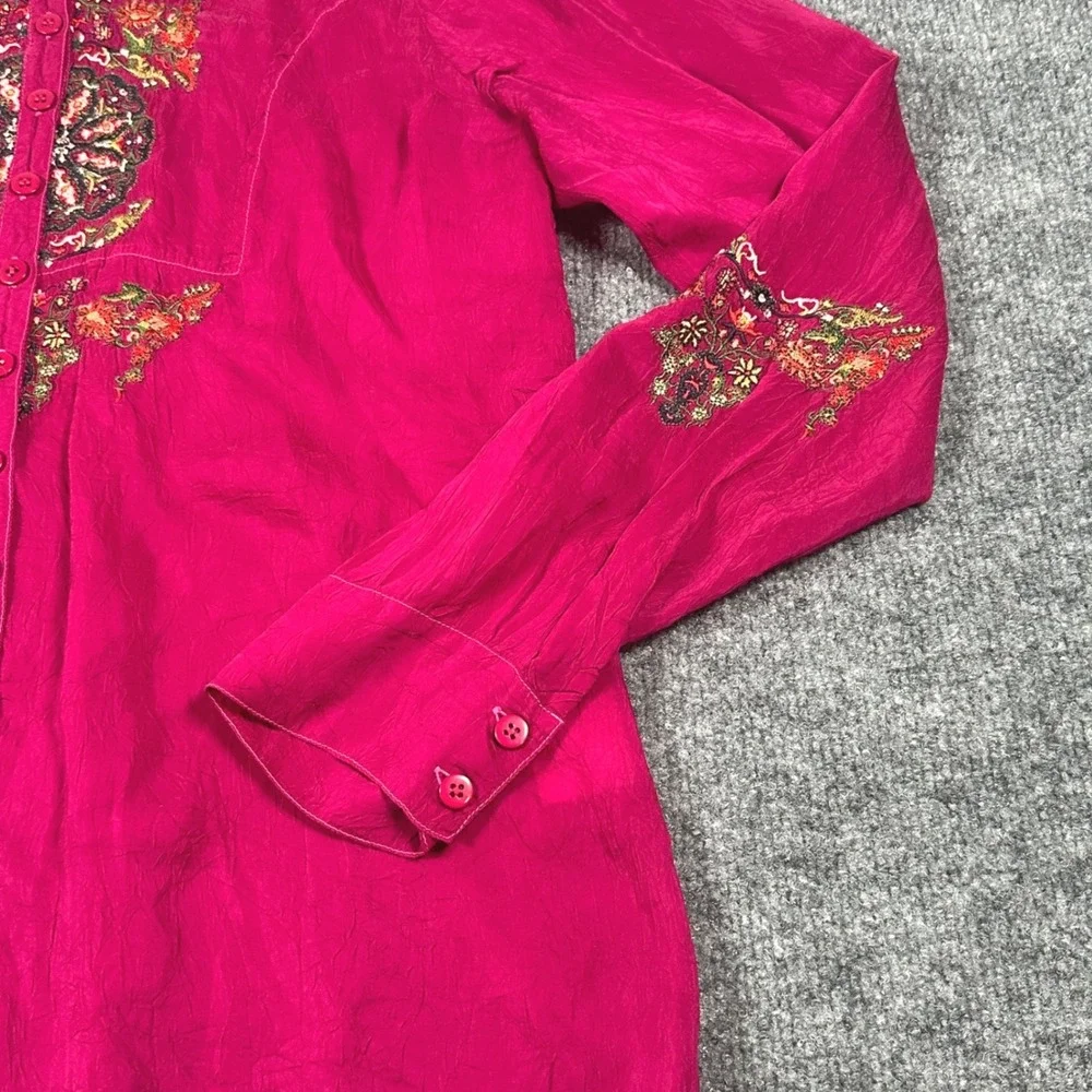 Johnny Was Magenta Pink Embroidered Rayon Button‎ Down Shirt Boho Floral Top